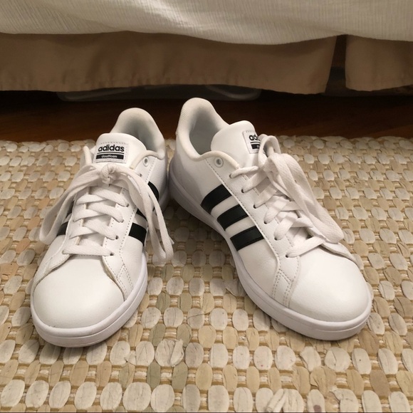 adidas Shoes - Adidas Cloudfoam Advantage Stripe Sneaker